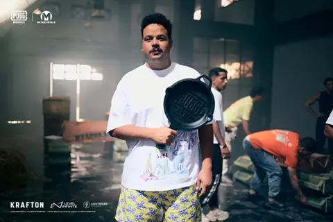 من التمثيل للنجاة.. مصطفى غريب يواجه الزومبي في ببجي موبايل